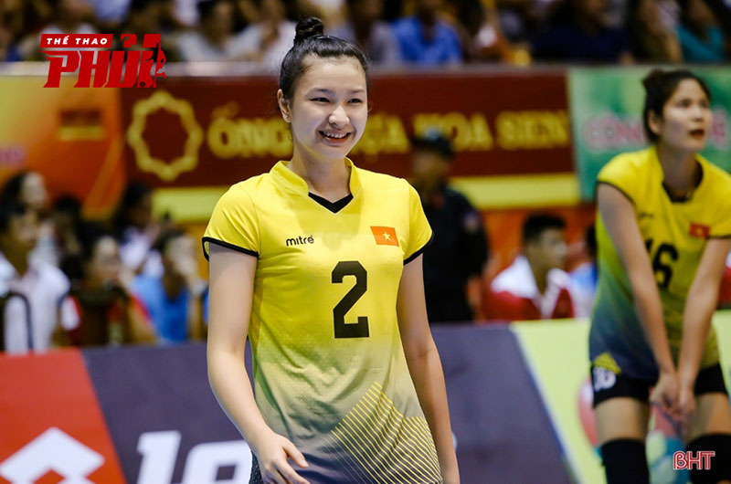 Hoa khôi Đặng Kim Thanh tại giải bóng chuyền nữ quốc tế VTV Cup 2018