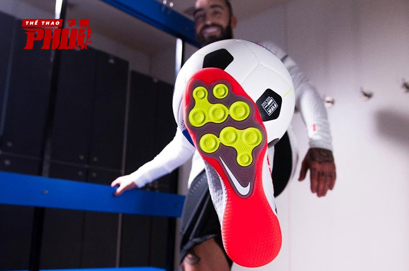 Giày Futsal Nike React Gato